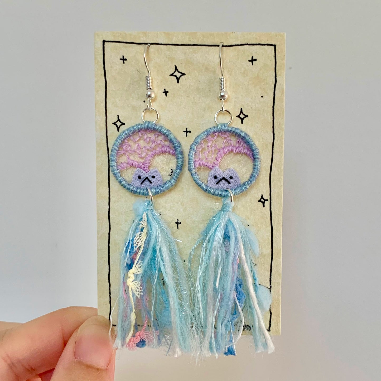 Embroidery E-mo Cat Earrings with tassel (Blue)