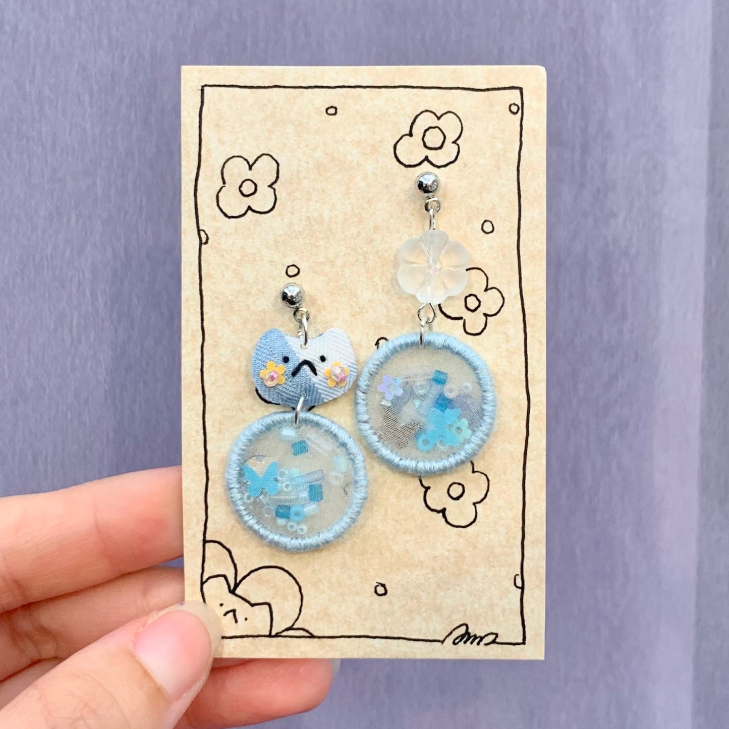 Embroidery E-mo Cat Earrings (Blue + shaky)