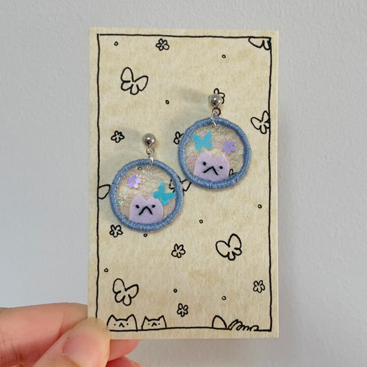 Embroidery E-mo Cat Earrings (Blue)
