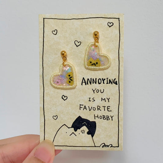 Embroidery E-mo Cat with Heart Earrings (Yellow + shaky)