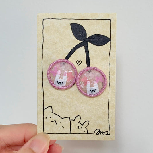 Embroidery E-mo Cat Earrings (Pink + shaky)