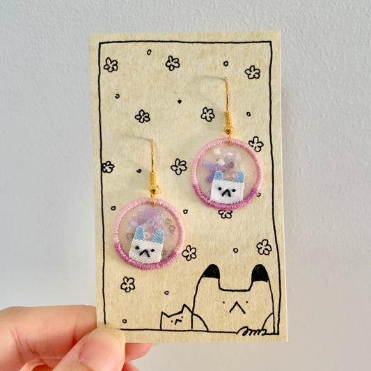 Embroidery E-mo Cat Earrings (Pink + shaky)