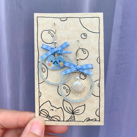 Embroidery E-mo Cat Earrings (Bubble)
