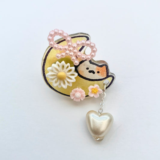 E-mo Moony Cat Pin