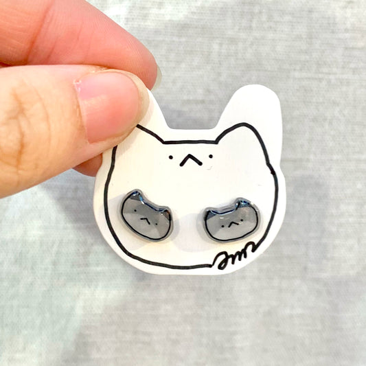 E-mo Cat Earrings (Grey)